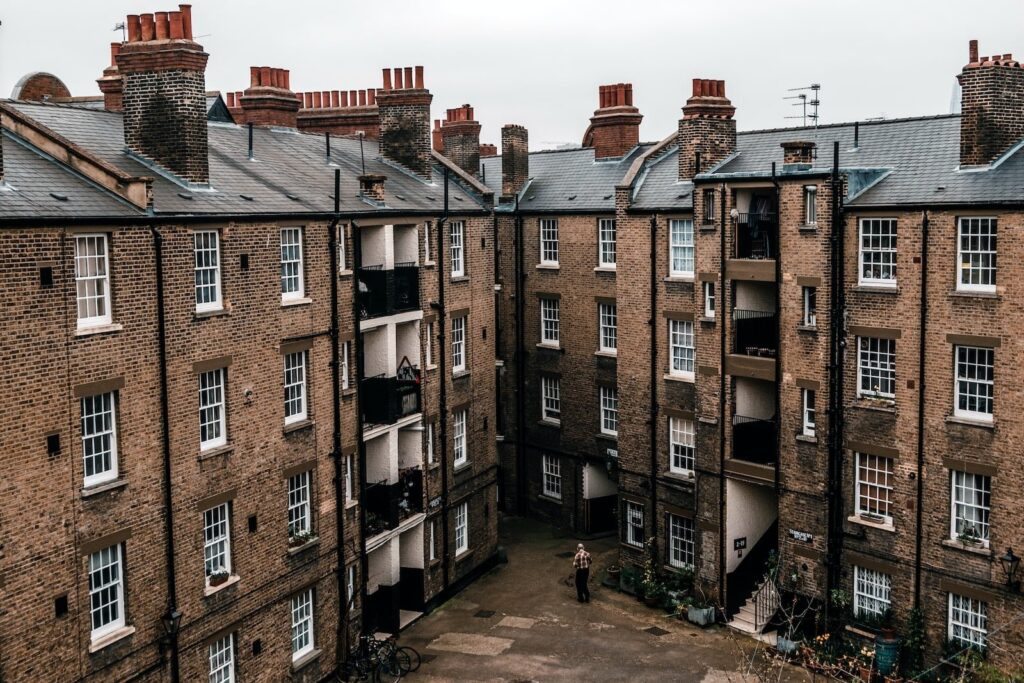 How to Fix a Leaky Ceiling: The Complete Guide